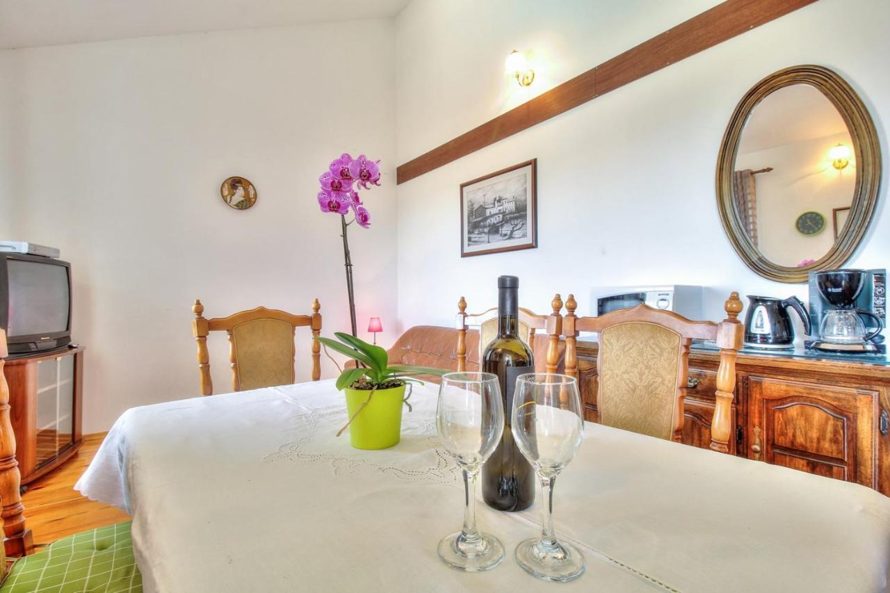 Nadia House With Apartments Zambratija  Bagian luar foto